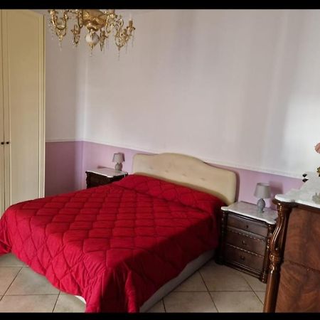 La Casa Di Mamma Apartment Naples Luaran gambar