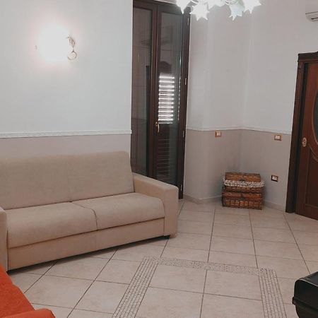 La Casa Di Mamma Apartment Naples Bilik gambar