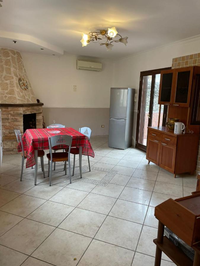La Casa Di Mamma Apartment Naples Luaran gambar
